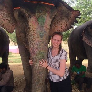 Meet your Posher, Kira